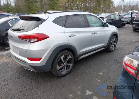 2018 Hyundai Tucson Value z USA, uszkodzony, nr VIN KM8J3CA29JU639822